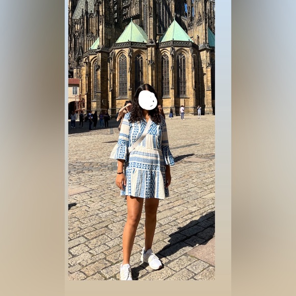 Blue and white dress - Picture 2 of 2